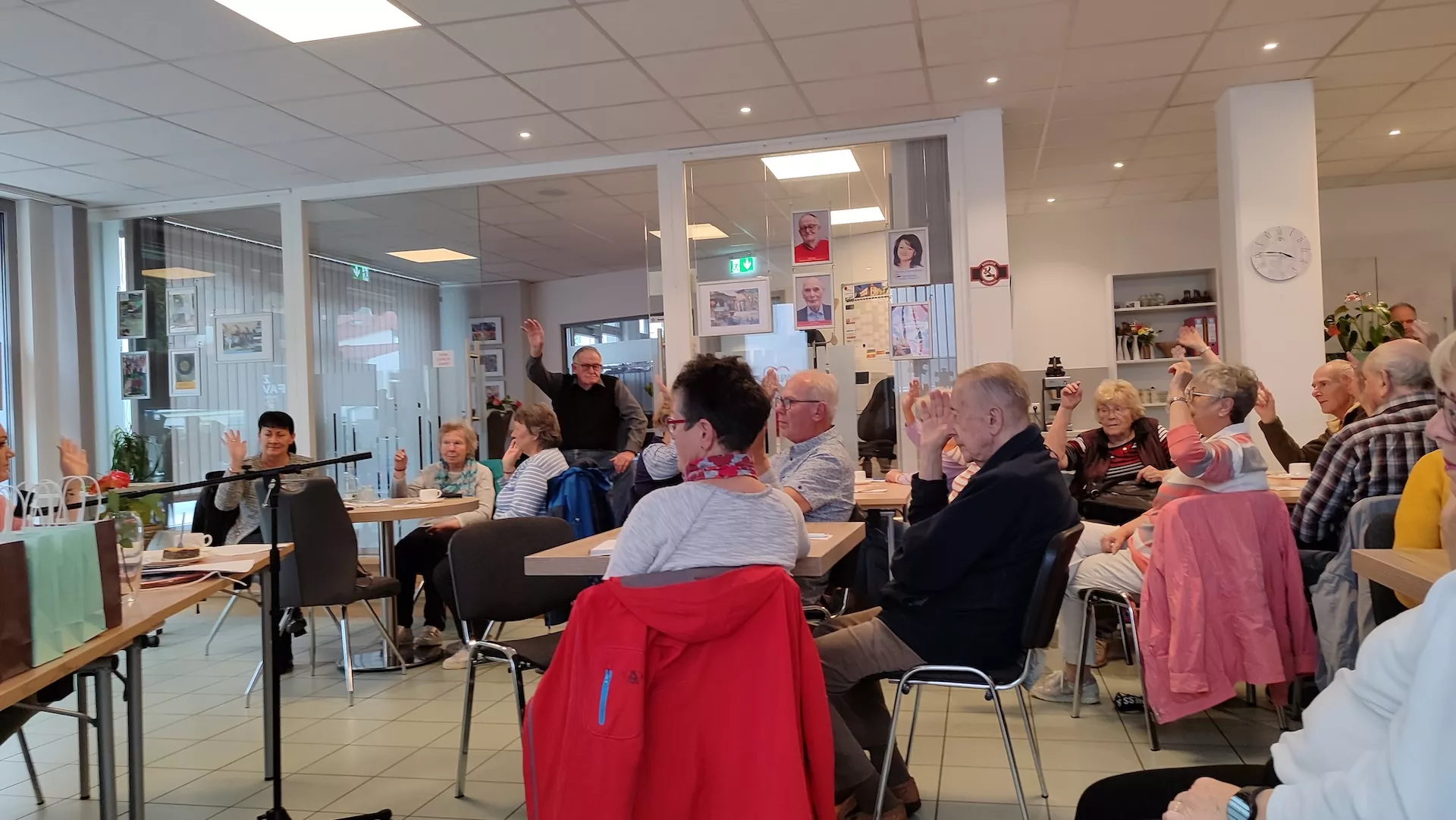 Zustimmung zu den Beschlüssen Zustimmung zu den Beschlüssen