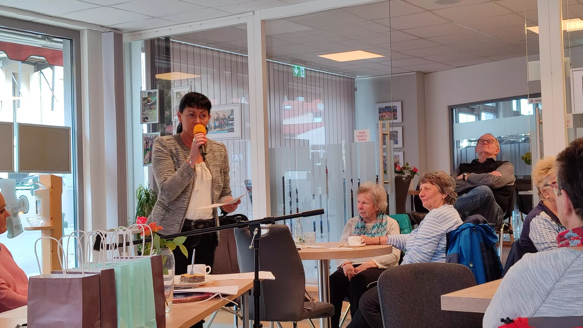 Lilo gibt eine Einschätzung Lilo gibt eine Einschätzung